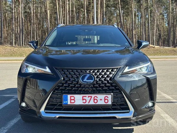 Lexus Ux250H, 2.0 benzīns/hibrīds 133kw/181zs, pilna servisa vēsture no Lexu