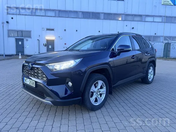 Uzņēmums pārdod (cena ar Pvn) Latvijā iegādātu Amserv Krasta autocentrā Toyo