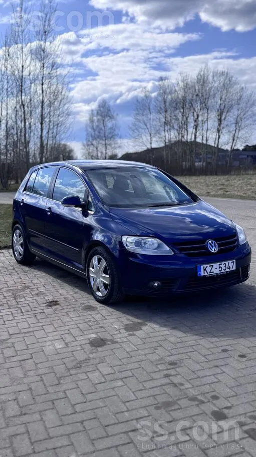 Pārdod Golf 5 plus ar 2.0 dīzeļdzinēju un manuālo 6pakāpju pārnesumkārbu;
T