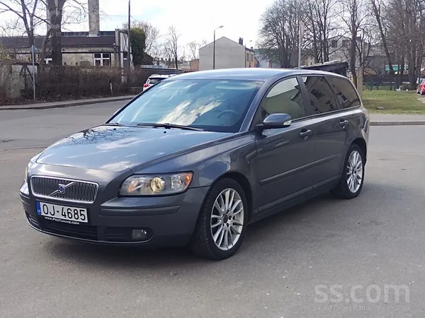 Volvo Pārdod Volvo V50, 2.0D, Manualo ātrum, jauna TA vi