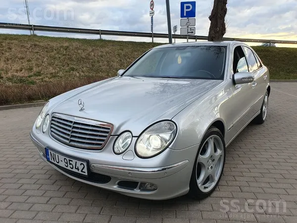 Машина в отличном состоянии, 234000 км оригинал пробег. Была куплена в Герма