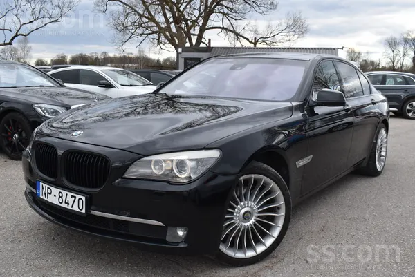 BMW 740d xDrive 3.0L, 225kW, 10.2010 g. 

286 004 km

Automašīna aprīkot