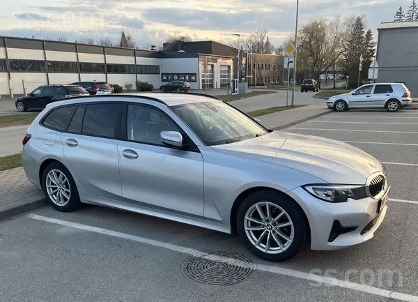 BMW Īpašnieks pārdod koptu 2020 gada BMW G21, automāts