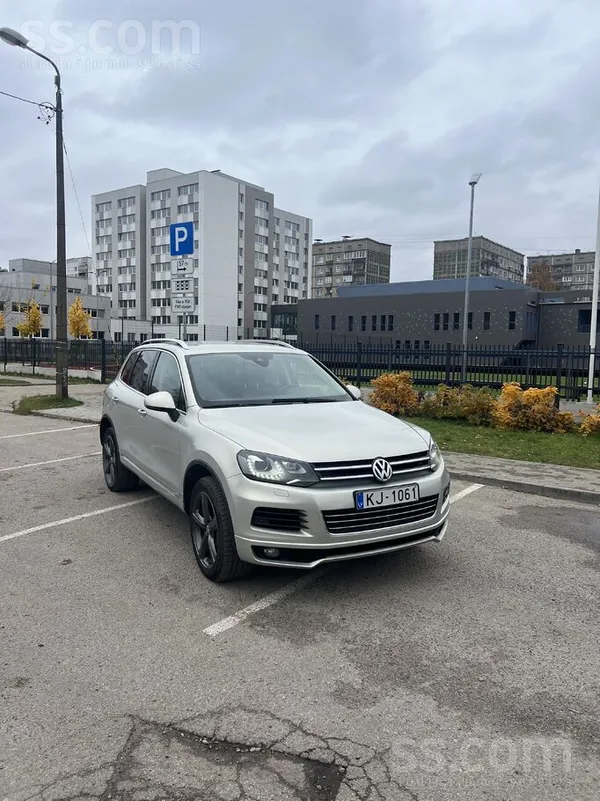 Volkswagen Volkswagen Touareg ar jaudīgu 4.2 Tdi motoru un 8-