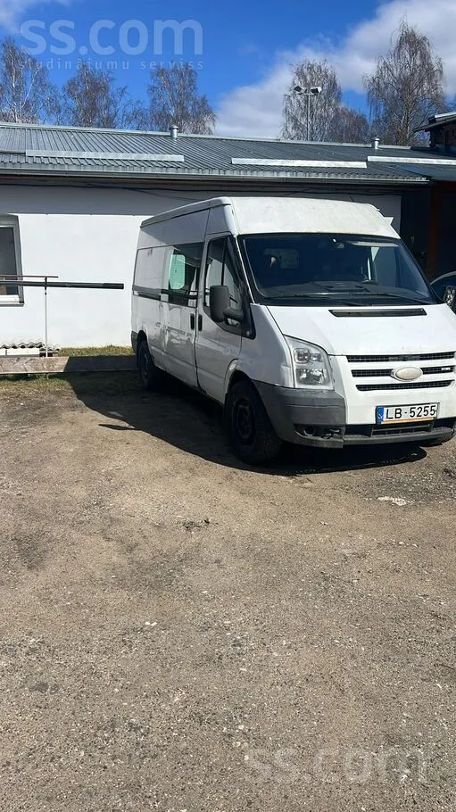 Pārdod uzņēmums normālu darba busu.