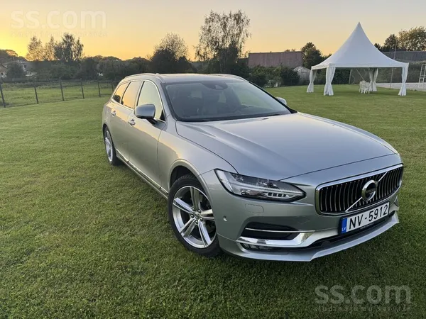 Volvo Pārdodu koptu un labi uzturētu 2017. gada Volvo In
