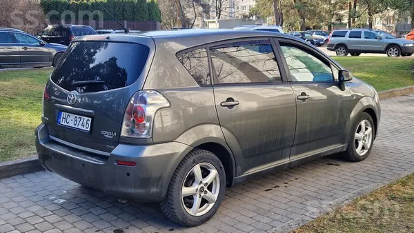 2.2d, 100kw (labs motors). Mazs nobraukums 173tuks. km. 
7-vietas. 
Teicam