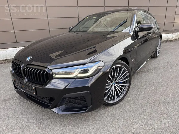 BMW 545E Xdrive M-sportpaket G30 Facelift
290 kw/ 394 zs

Black Sapphire