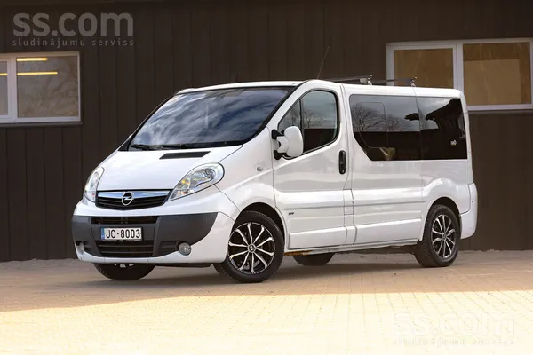 Opel Pārdod Opel Vivaro Westfalia