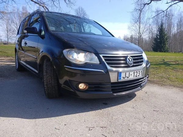 Volkswagen Pārdod Touran 1.9 tdi, 77kw, automāts, Jauna apska