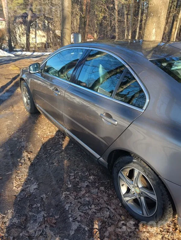 Volvo S80
Labā stāvoklī, ādas salons
Benzīns/gāze
Teh. 10.11.2026
Līdzi