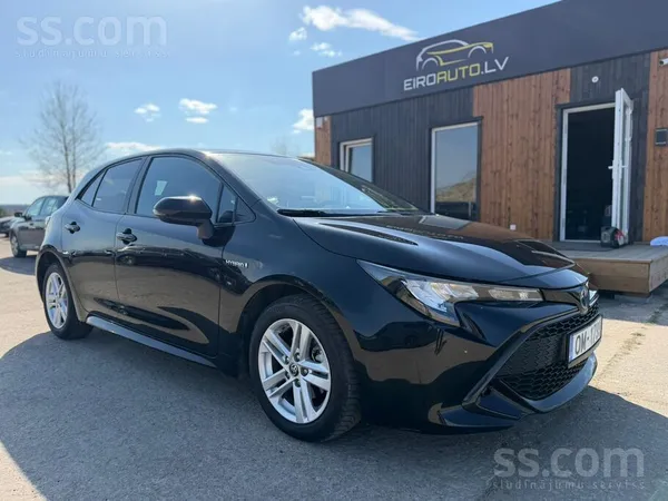 Toyota Toyota Corolla 1.8 benzīns/hybrid, automāts. Autom