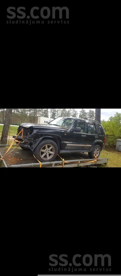 Продаю машину после аварии, двигатель целый машина заводиться нужно делать р