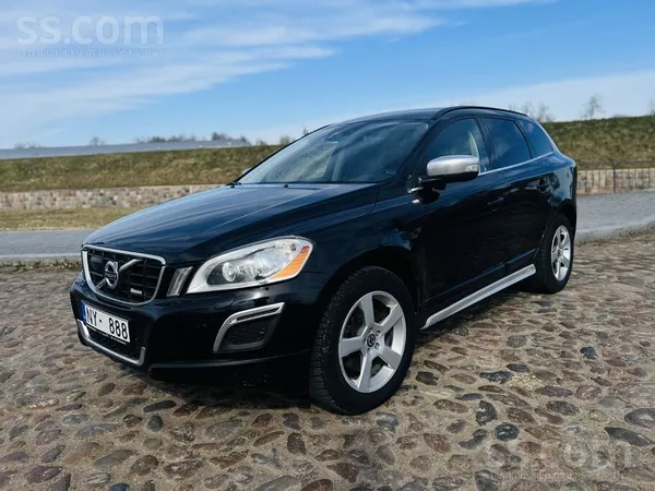 Volvo Volvo Xc60 R-Design с надёжным двигателем 2.4 дизе