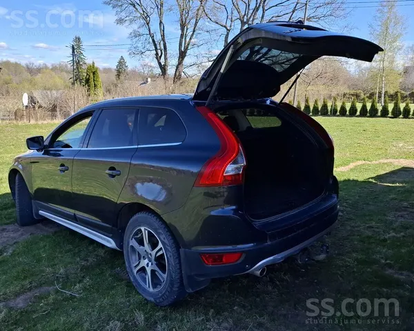 Volvo Pārdod mašīnu labā stāvoklī. Sīkāka informācija pa