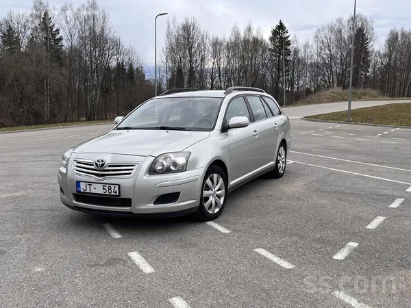 Toyota Pārdodu uzticamu un ekonomisku Toyota Avensis ar 2