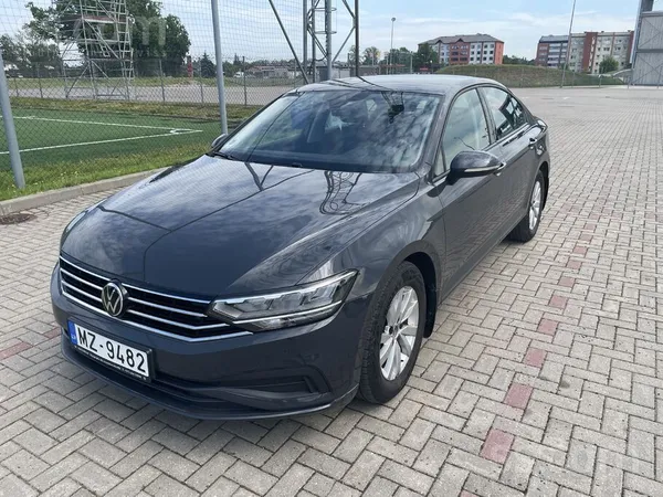 Pārdod Volkswagen Passat 1.5, 2021.g ar ekonomisku un uzticamu 1.5 Tsi benzī