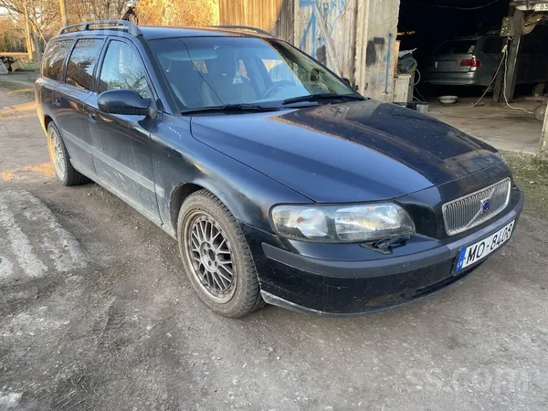 Pardodas labs volvo. 2.4 Turbo. Virsbuve un salons laba stavokli. Piekare un