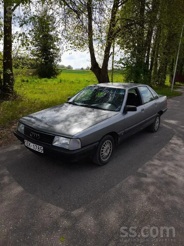 Audi100 2.0, benzīns-gāze. Labā tehniskā kārtībā. 
 Zvanīt uz otru telefona