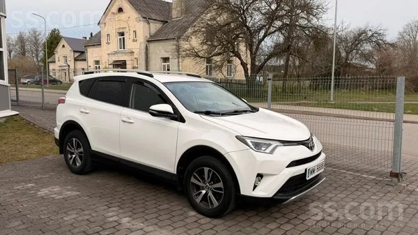 Pārdodu auto vizuāli un tehniski ļoti labā kārtībā. Rugulāri veiktas visas n