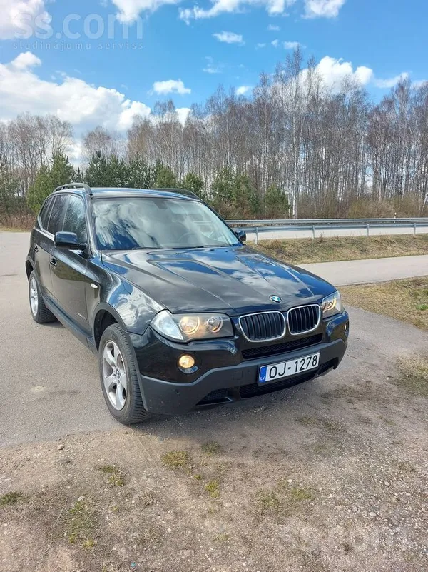 BMW Pārdod auto BMW X3. Ļoti labā stāvoklī. No Holande