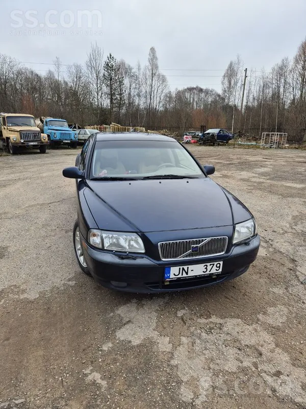 Volvo Pārdodu auto laba tehniskā un vizuālā stāvoklī, vi