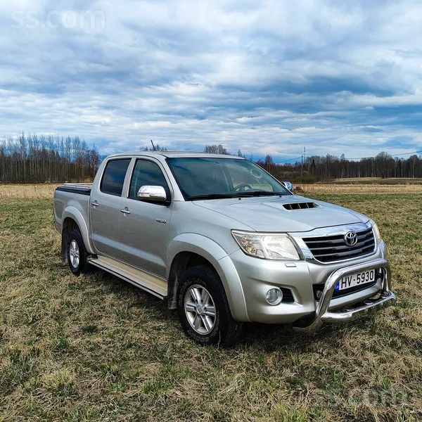 Toyota Pārdodu vai mainu.