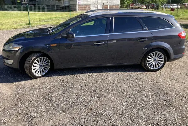 Ford Mondeo 2.0 Dīzelis, manuālā pārnesumkārba. Ir nelieli vizuāli defekti.