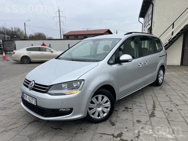 VW Sharan 2.0 dīzelis manuālis 103kw 2010 gads. TA 07.2026. Auto ļoti kopts.