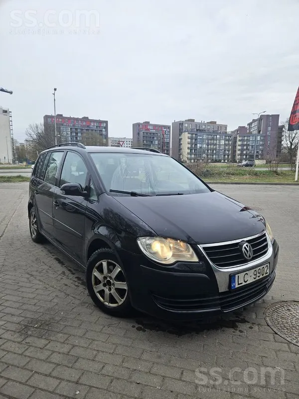 Pārdodu Volkswagen Touran. 

2007. Gada beigas izlaidums, Facelifts. 

2