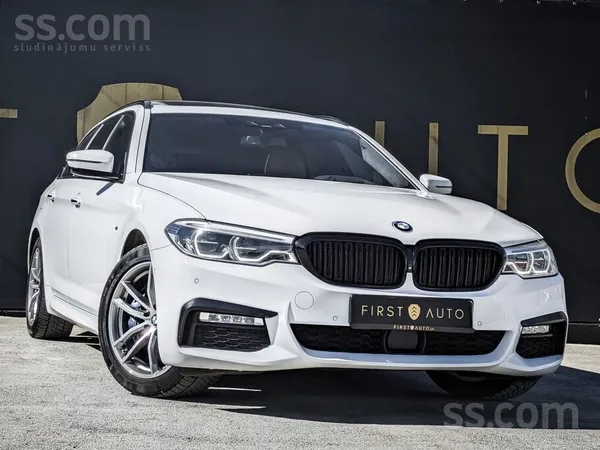 BMW BMW 530d xDrive M-Sportpackage Parking plus Panora