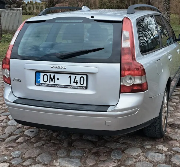 Volvo Pārdodu volvo v50. Nodoklis nomaksāts. Apskate līd