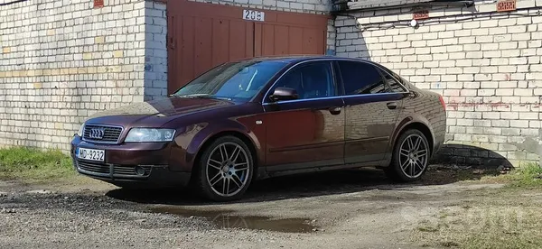 Audi Продаётся Audi A4, 2003 год, седан. 