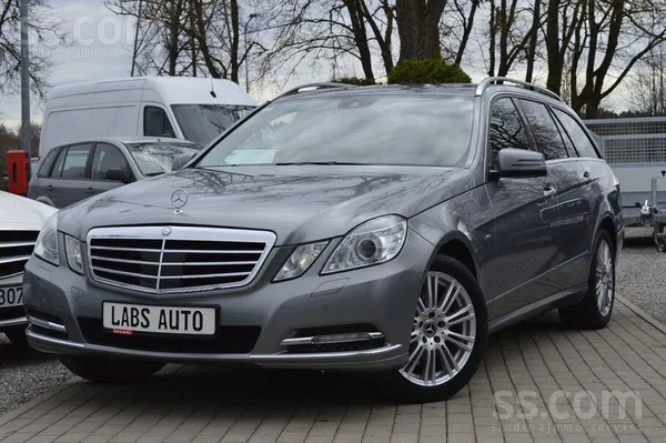 Mercedes Benz E 250 T Elegance 4Matic 2.2 Cdi 150Kw-204Zs
 
Servisa vēstur