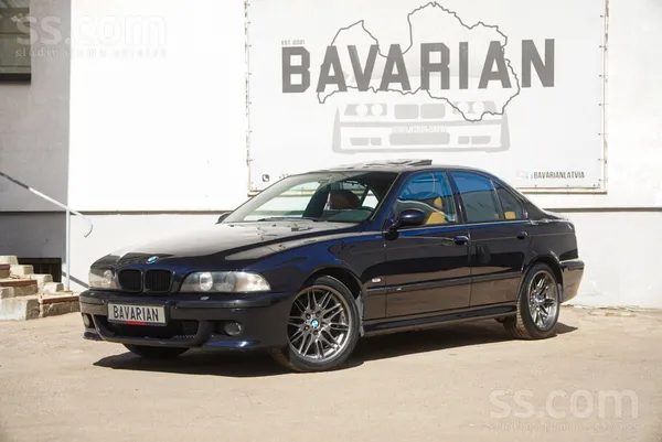 Legendara M5 uz pardošanu / carbonschwarz krasa / Caramelu nappa salons

2
