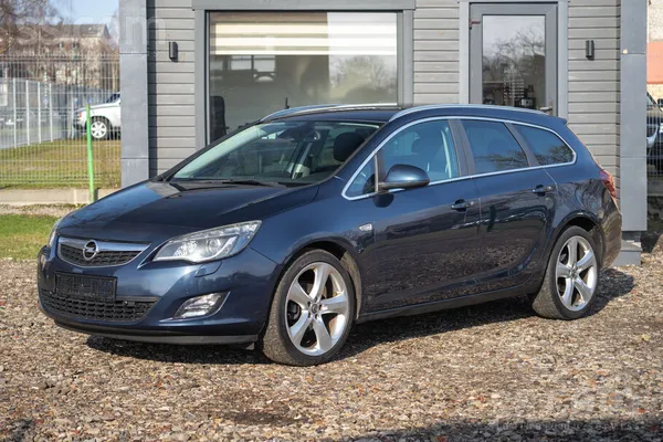 Opel No Nīderlandes Opel Astra Sports Tourer 1.4 benzīn