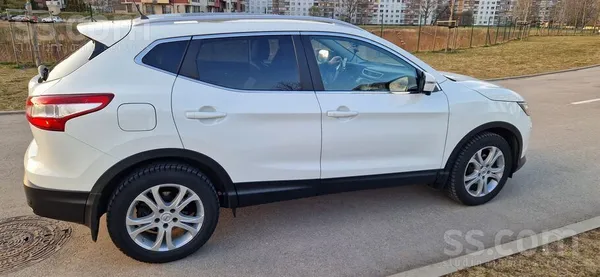 Nissan Pārdodu Nissan Qashqai 1.6 dCi ar automātisko ātru
