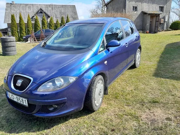 Seat Tīkko nomainīta zobene.