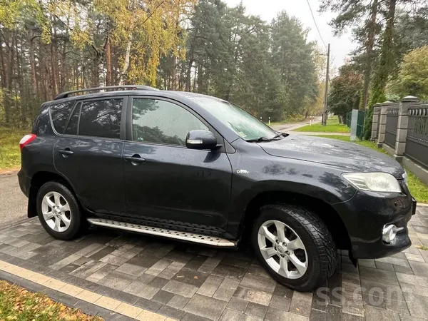 Pārdod Toyota Rav4 2.2 Dīzelis (2011) – uzticams un labi aprīkots Suv

Pār