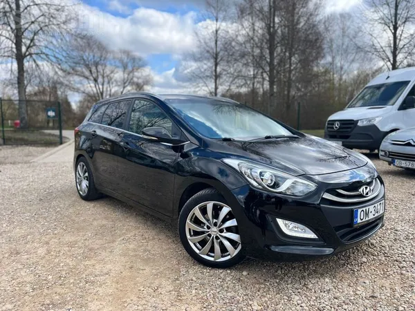 Hyundai Pārdod Hyundai I30 Face Lift - 1.6 D 94kw 128zs .
