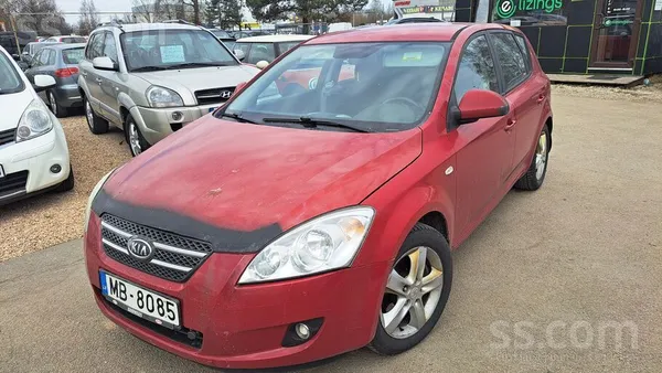 Kia Ceed 1.6 dīzelis 66 kw

Pirmā reģistrācija 22.12.2008 gads

+++100%
