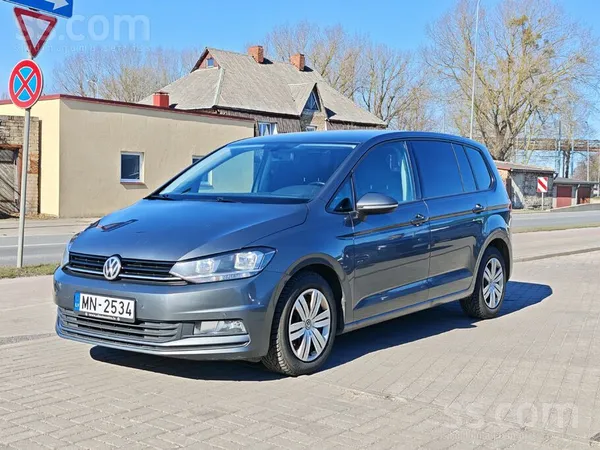Volkswagen VW Touran ar 1.6Tdi dīzeļdzinēju (116Zs) un 6 pakā