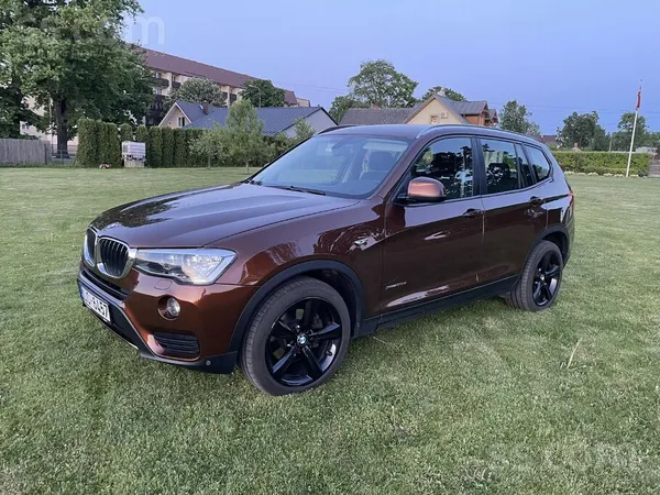 BMW X3 F25 facelift xDrive 20d 140kW dzinējs, M stūre un sēdekļi, ideālā teh