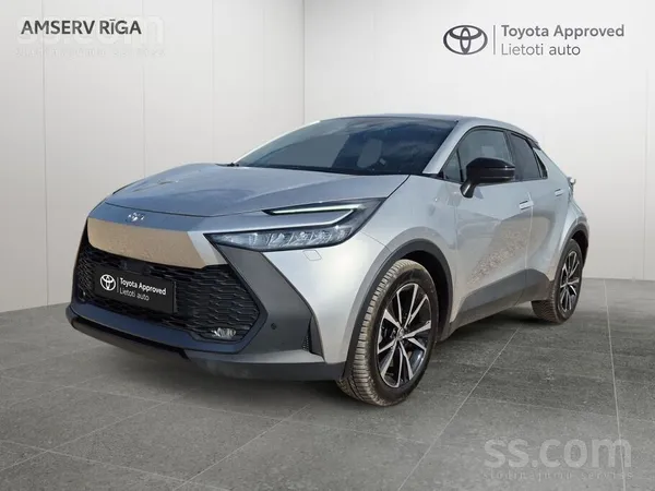 Toyota C-Hr, 2025 gada, komplektācija - Style Plus, 
1.8 hibrīddzinējs, aut