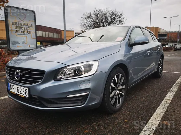 Volvo Pārdošanā labs Volvo V60, 2.0 D5, 165 kW (224hp). 