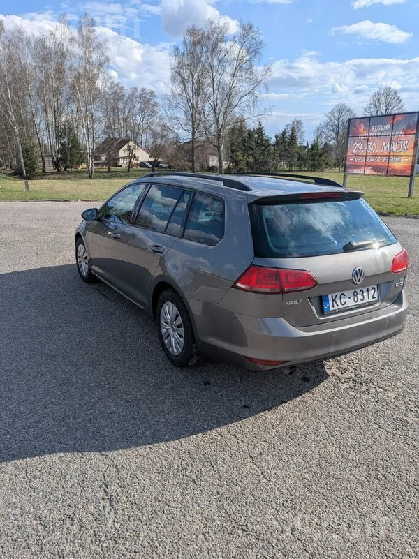 Pārdodu automašīnu Golf 7, pirkts Latvijā, esmu vienīgais īpašnieks. Auto na