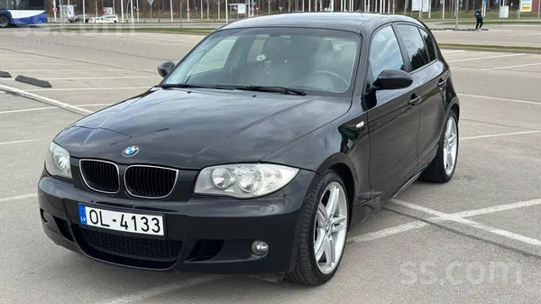 BMW Pārdodu koptu BMW 118i ar oriģinālo rūpnīcas M-pak
