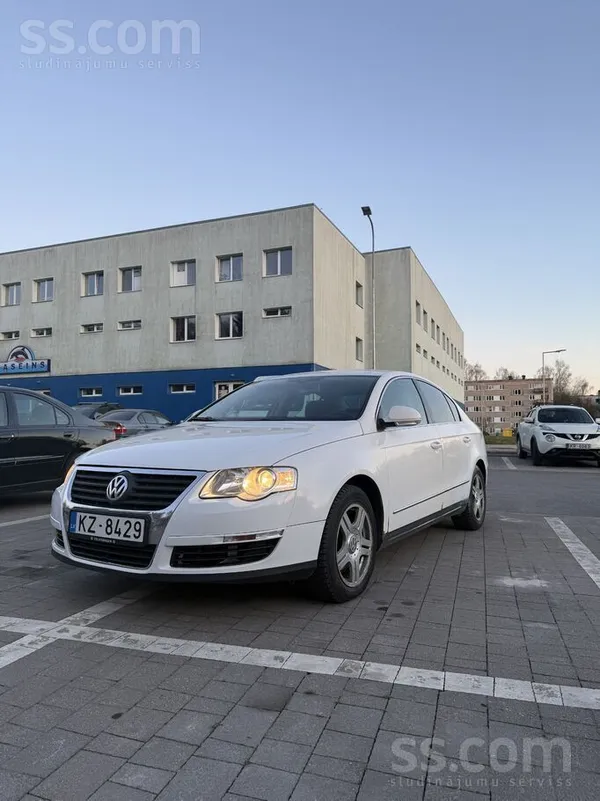 Volkswagen Pārdodu automašīnu, kura tika izmantota ikdienā, b