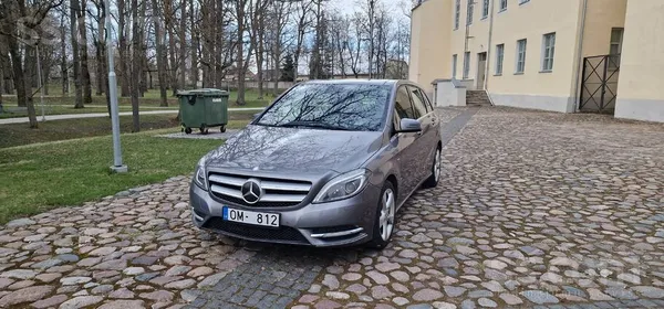 Mercedes Mercedes B180, 90kw 1.6 benzīns, manuālā transmisi
