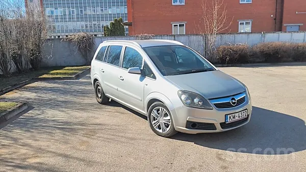 Opel Полностью рабочая машина. Новые передние тормоза. 